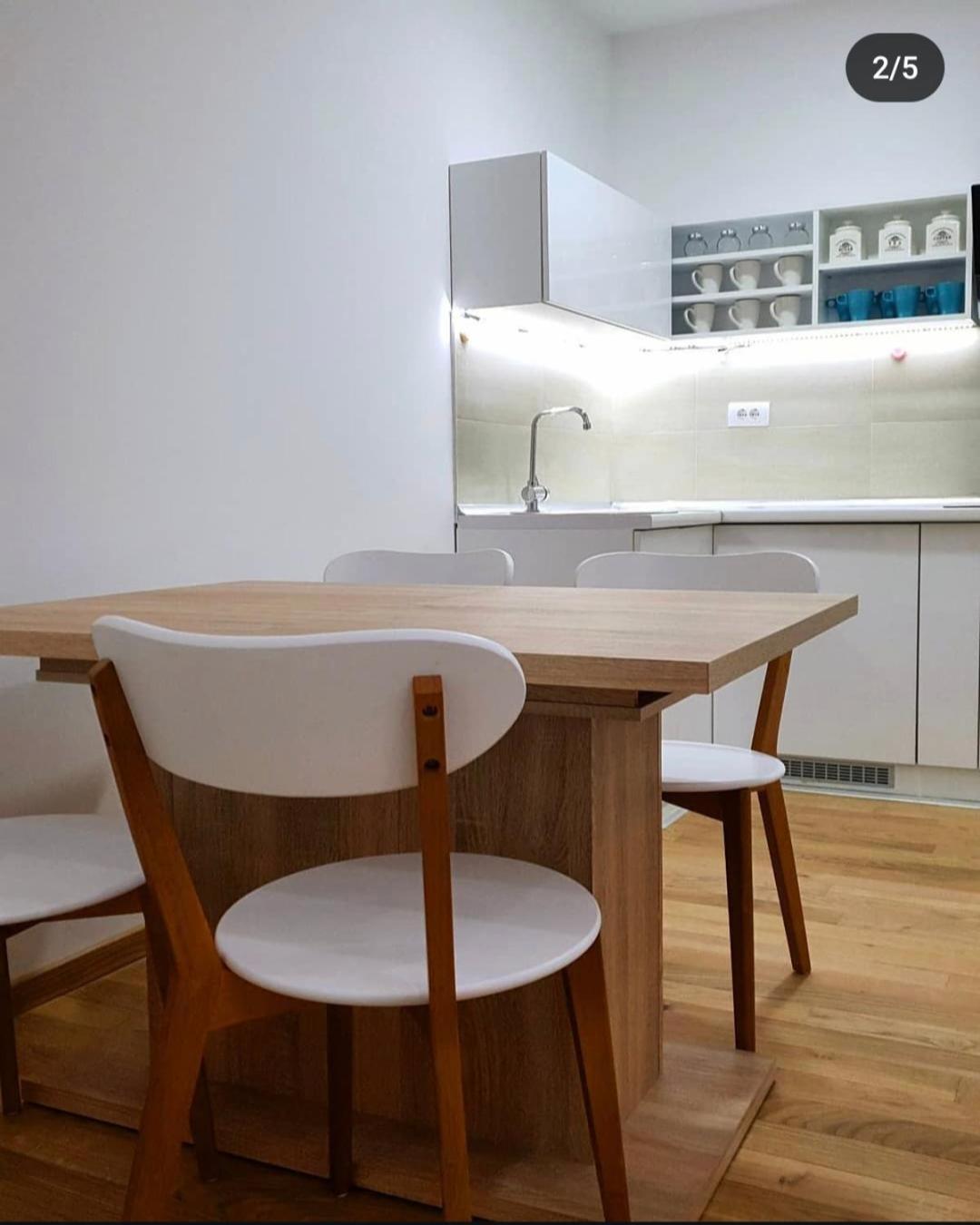 Skylux Apartment